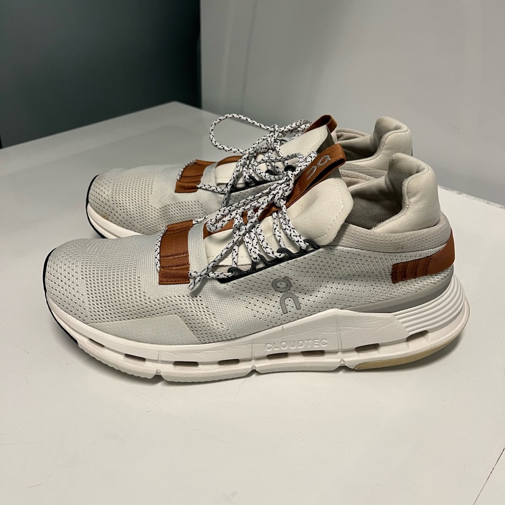 On Cloud Cloud Tec Women’s Athletic Shoes Size 9